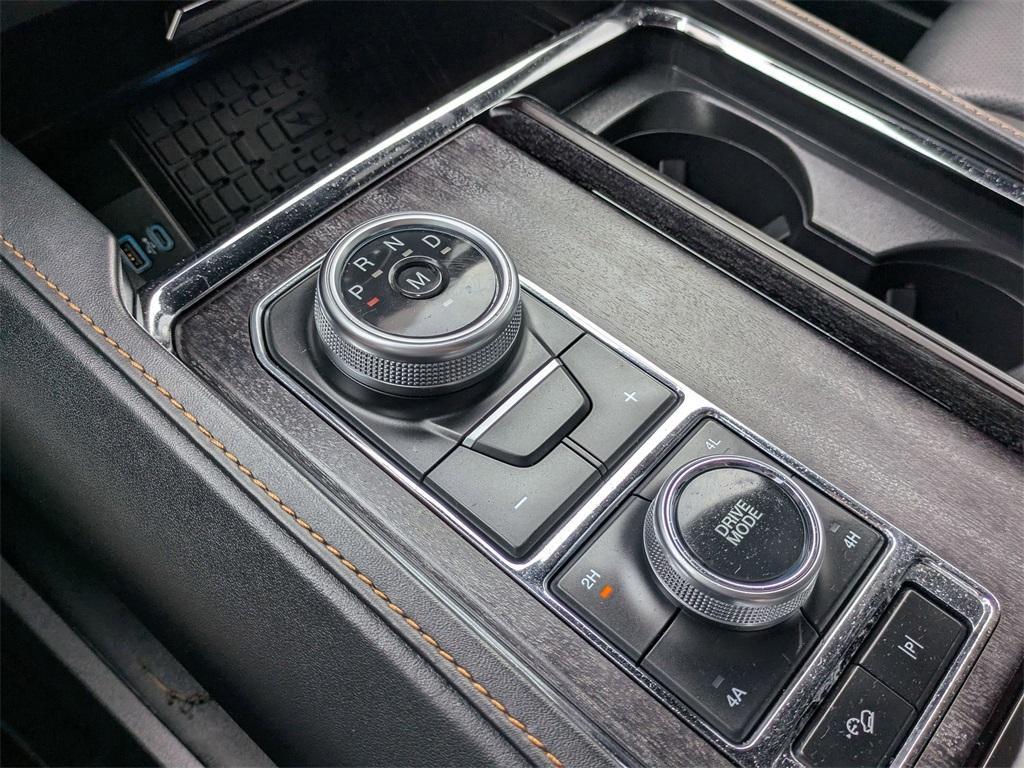 used 2023 Ford Expedition car, priced at $61,910