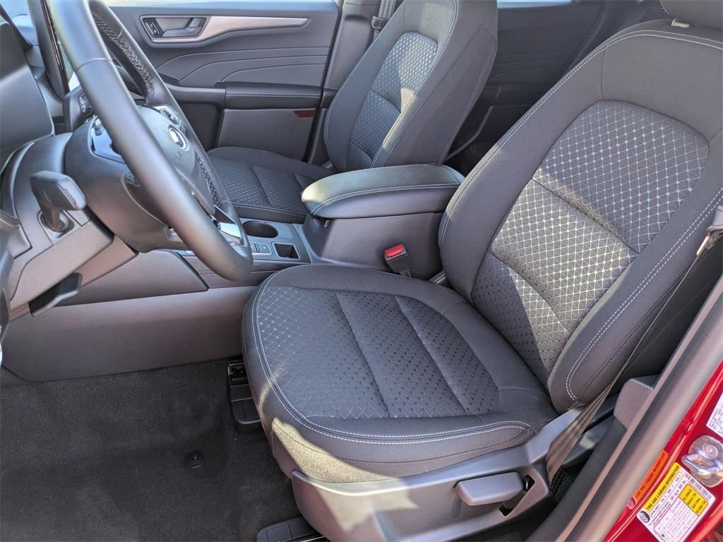 new 2025 Ford Escape car, priced at $31,997