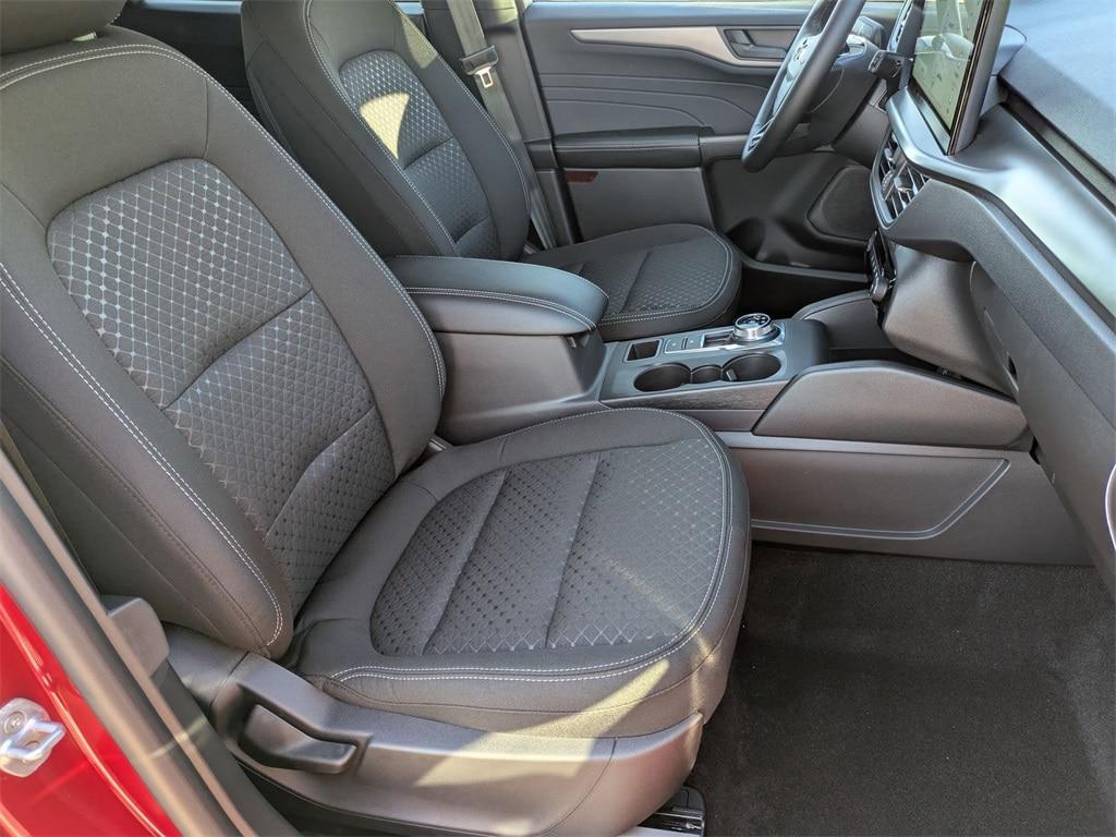new 2025 Ford Escape car, priced at $31,997