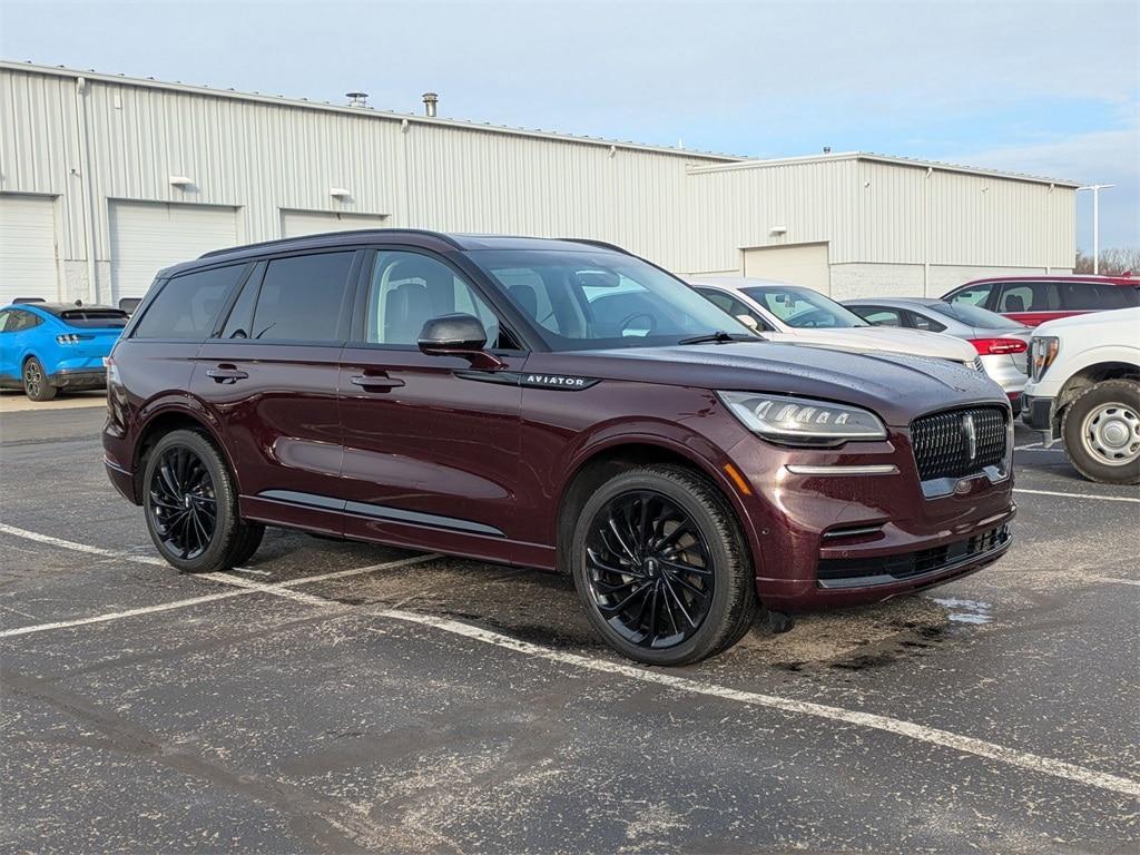 used 2024 Lincoln Aviator car, priced at $59,998