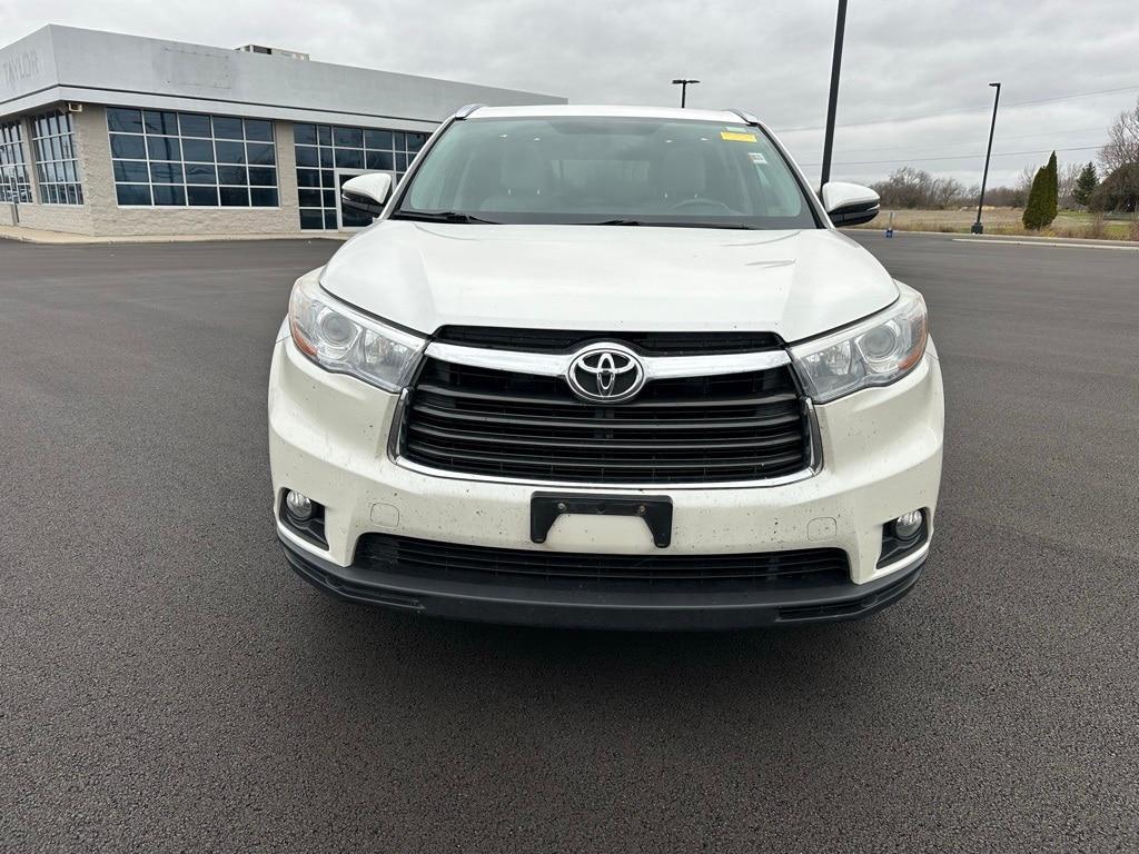 used 2016 Toyota Highlander car, priced at $19,682