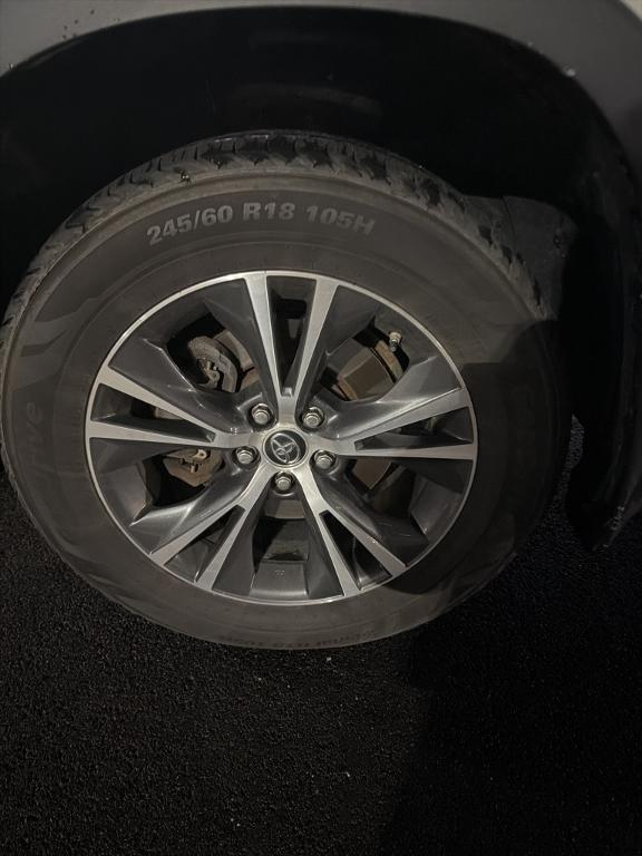 used 2016 Toyota Highlander car, priced at $19,682