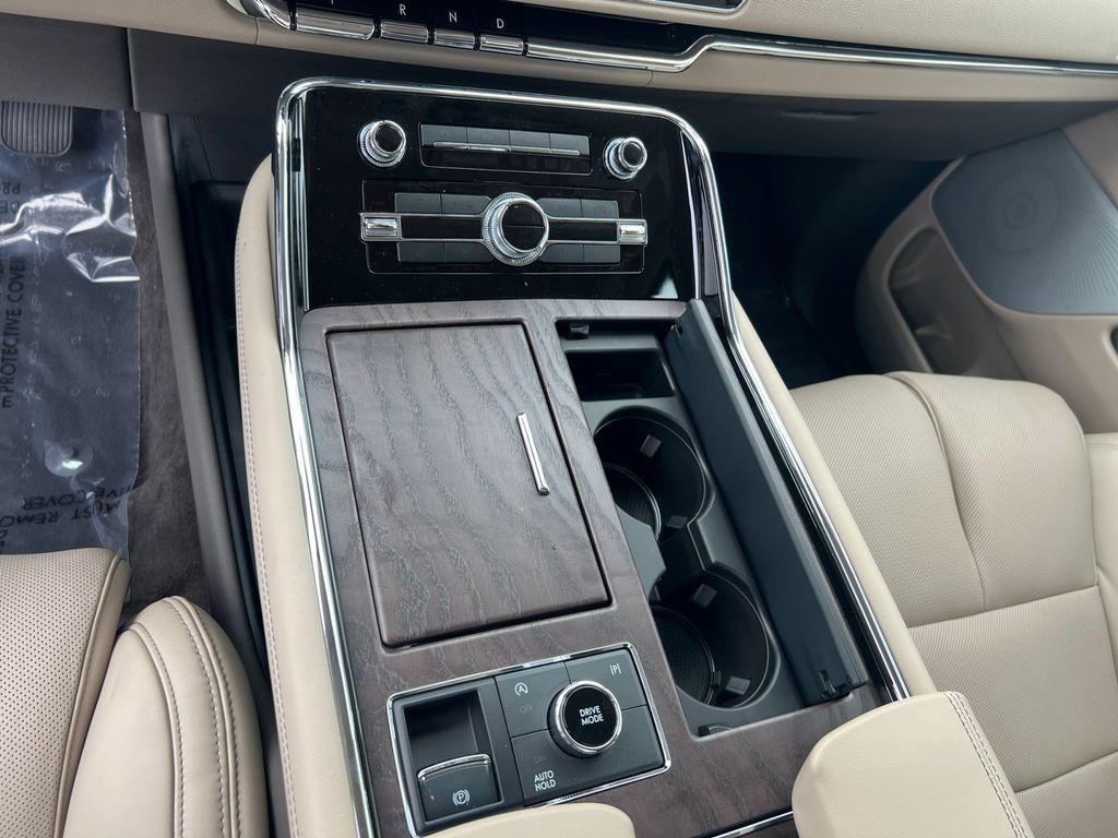 new 2024 Lincoln Navigator car, priced at $93,999