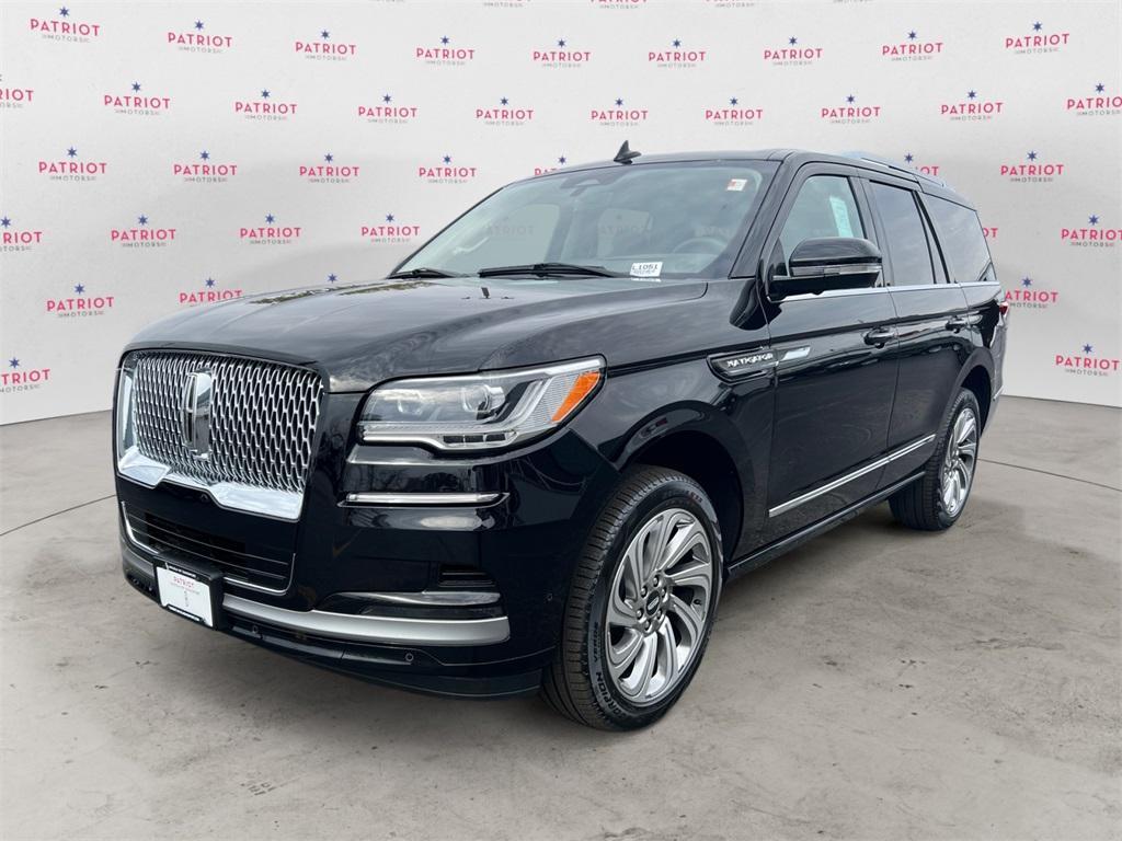 new 2024 Lincoln Navigator car, priced at $97,078