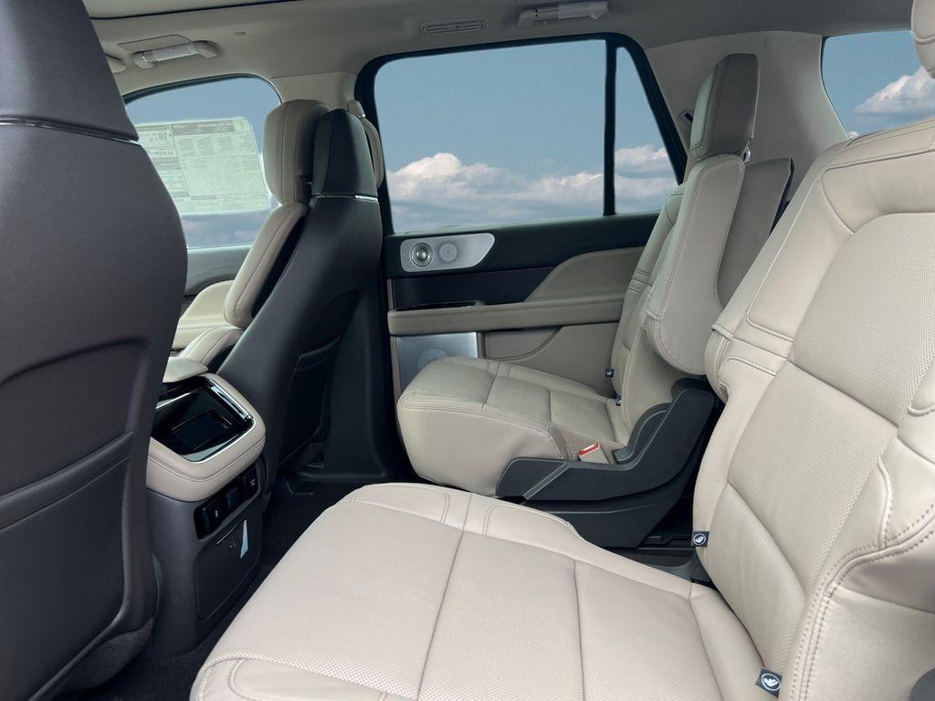 new 2024 Lincoln Navigator car, priced at $93,999