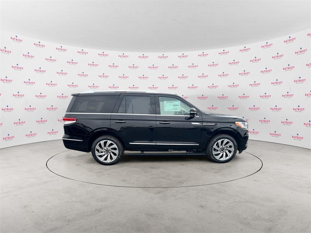 new 2024 Lincoln Navigator car, priced at $97,078