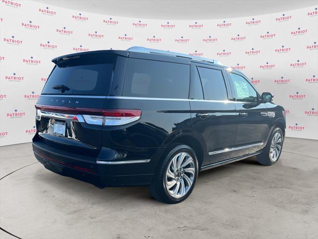 new 2024 Lincoln Navigator car, priced at $83,059