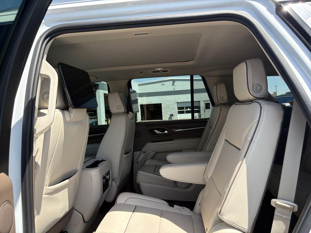 used 2023 GMC Yukon car