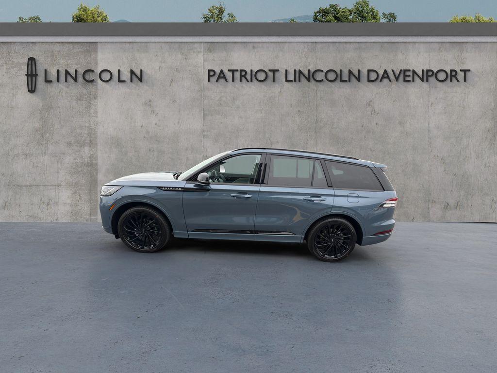 new 2025 Lincoln Aviator car, priced at $77,812