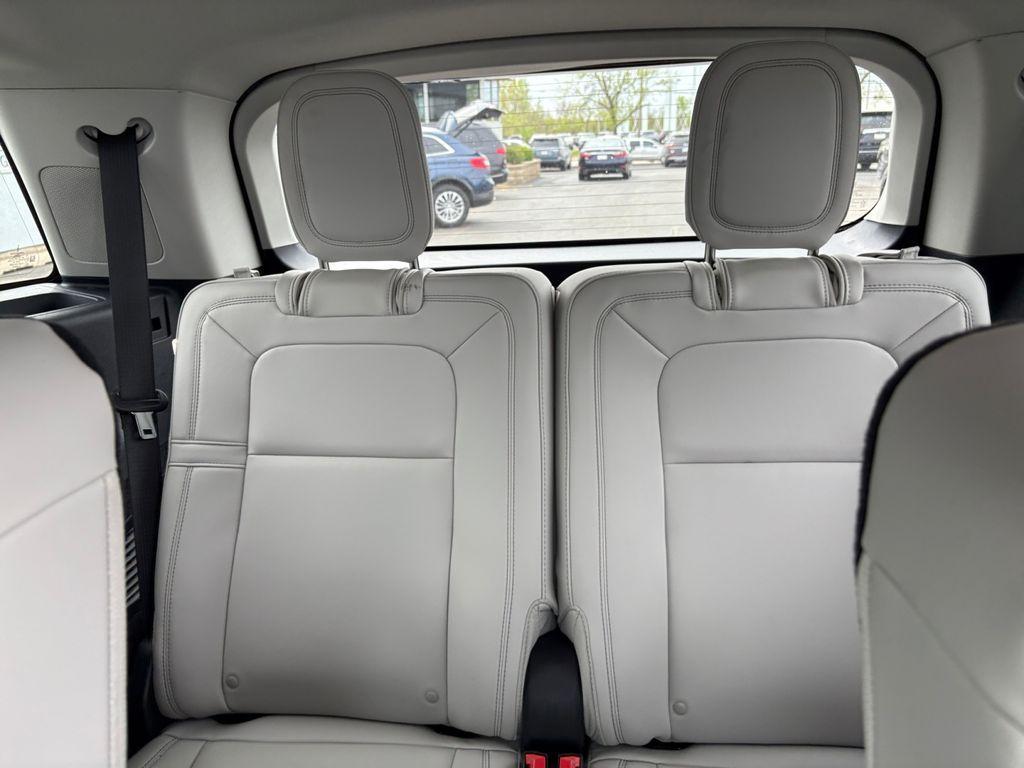 new 2025 Lincoln Aviator car, priced at $77,312