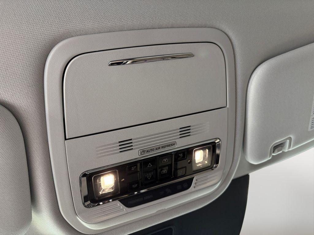 new 2025 Lincoln Aviator car, priced at $77,312