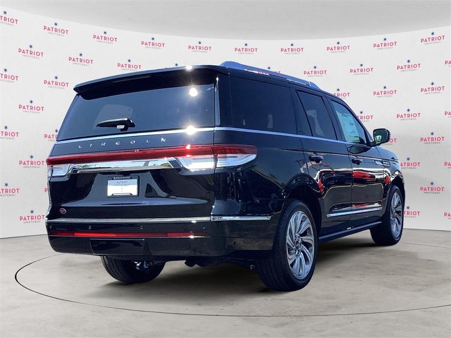 new 2024 Lincoln Navigator car, priced at $97,048