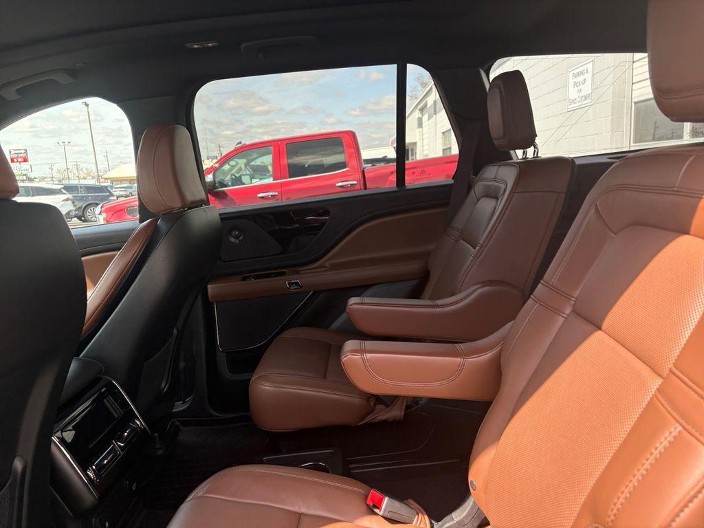 used 2022 Lincoln Aviator car, priced at $39,999