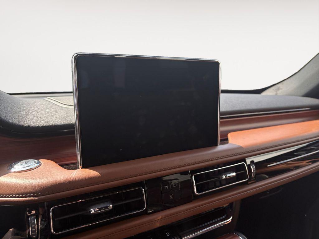 used 2022 Lincoln Aviator car, priced at $40,308