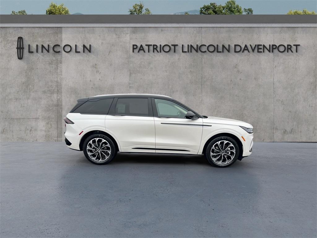 new 2025 Lincoln Nautilus car, priced at $65,455