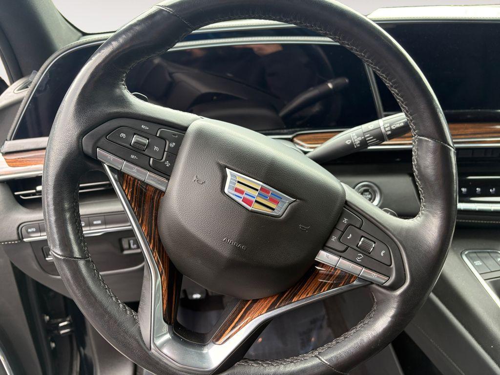 used 2022 Cadillac Escalade ESV car, priced at $63,995