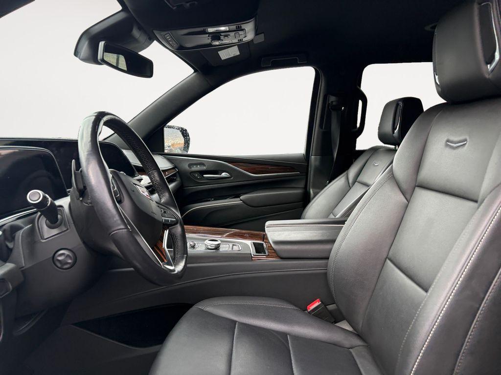 used 2022 Cadillac Escalade ESV car, priced at $63,995
