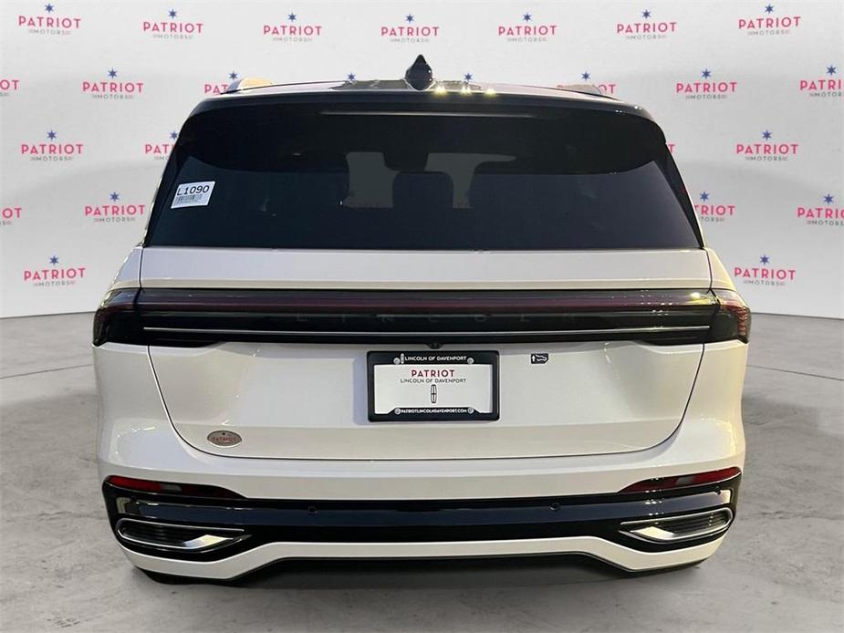 new 2024 Lincoln Nautilus car, priced at $61,247