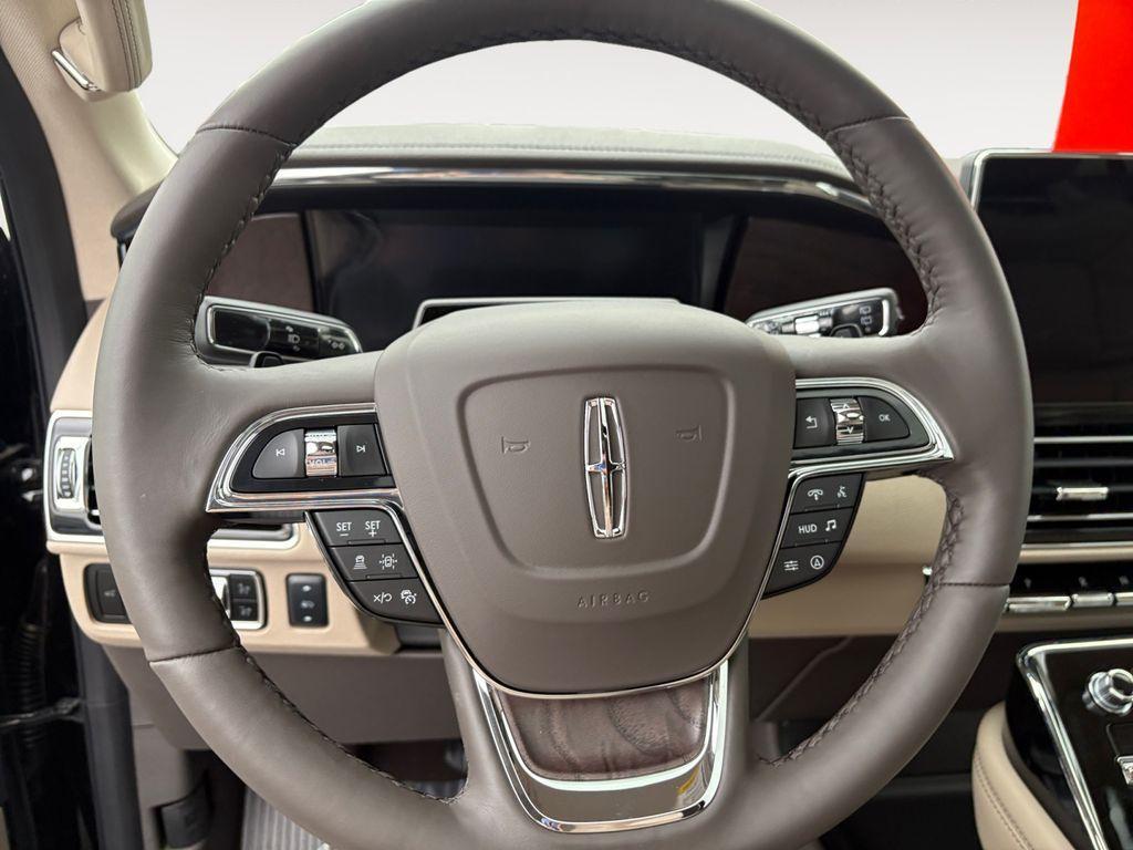new 2024 Lincoln Navigator L car, priced at $92,181