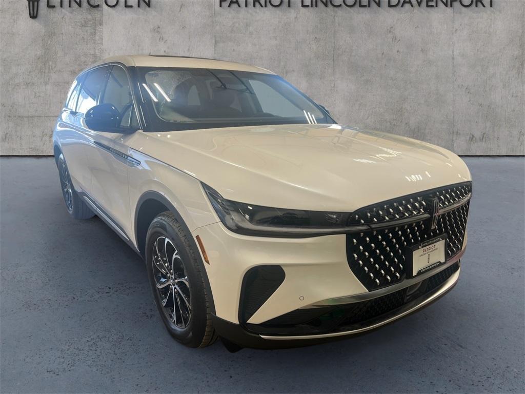 new 2025 Lincoln Nautilus car, priced at $59,020