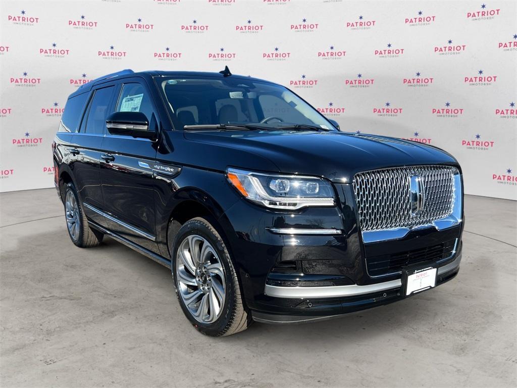 new 2024 Lincoln Navigator car, priced at $97,078