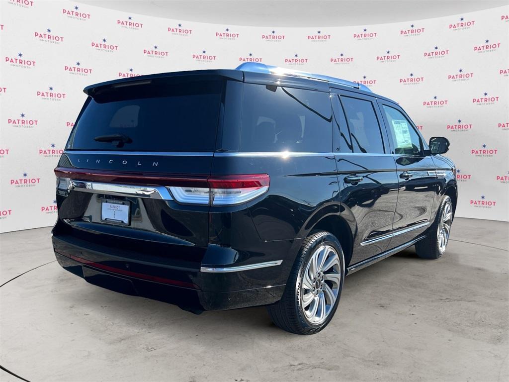 new 2024 Lincoln Navigator car, priced at $97,078