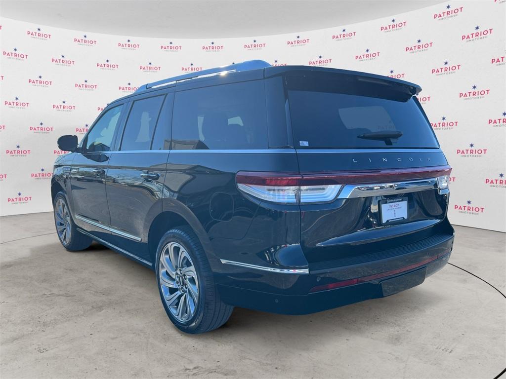 new 2024 Lincoln Navigator car, priced at $97,078