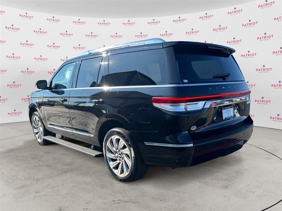 new 2024 Lincoln Navigator car, priced at $97,578