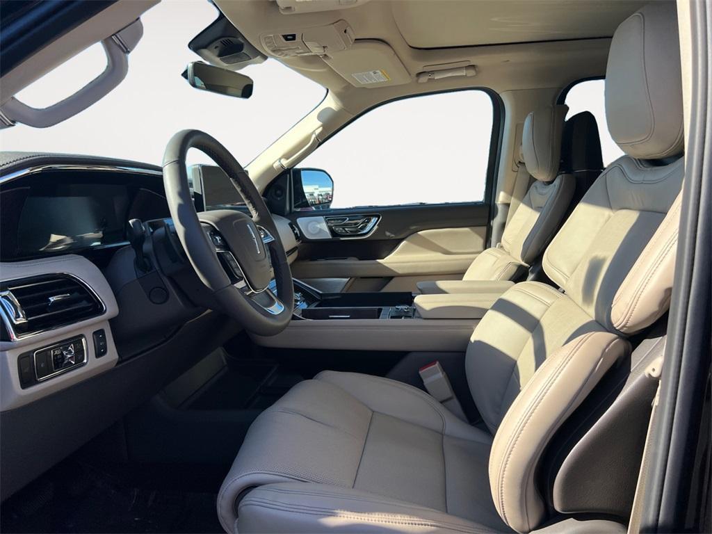 new 2024 Lincoln Navigator car, priced at $97,578