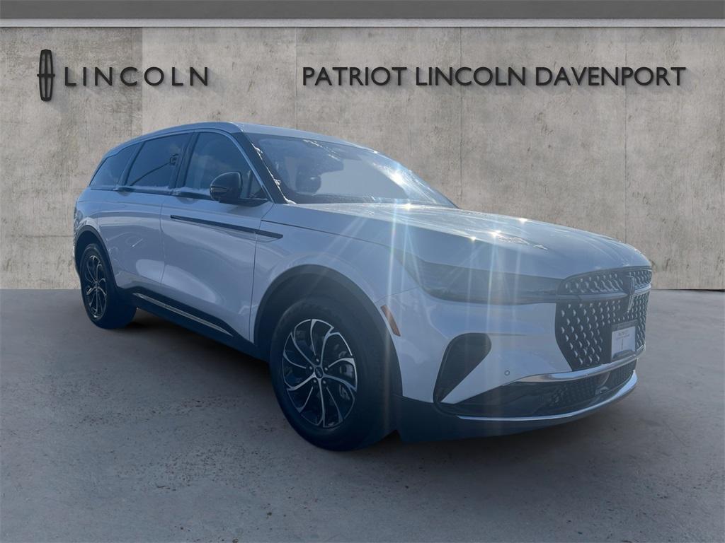 new 2025 Lincoln Nautilus car, priced at $61,020