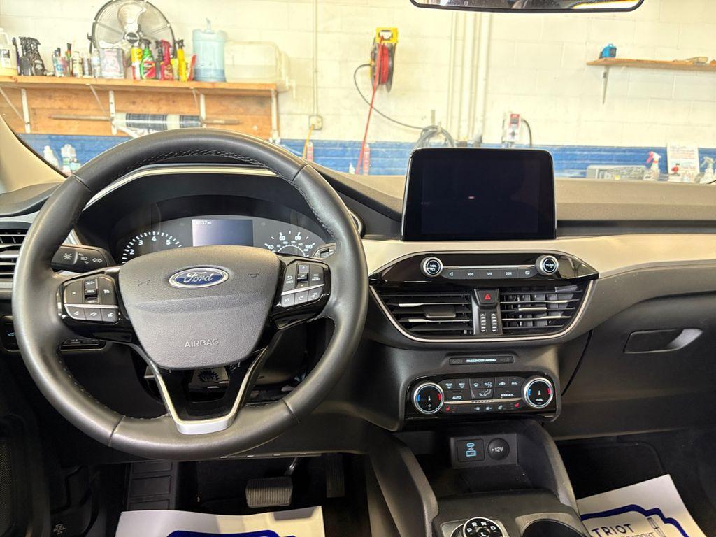 used 2022 Ford Escape car, priced at $24,103