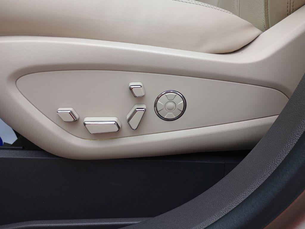 used 2020 Lincoln Nautilus car, priced at $29,902