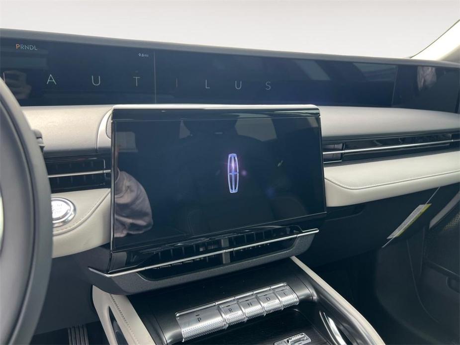 new 2024 Lincoln Nautilus car, priced at $61,469