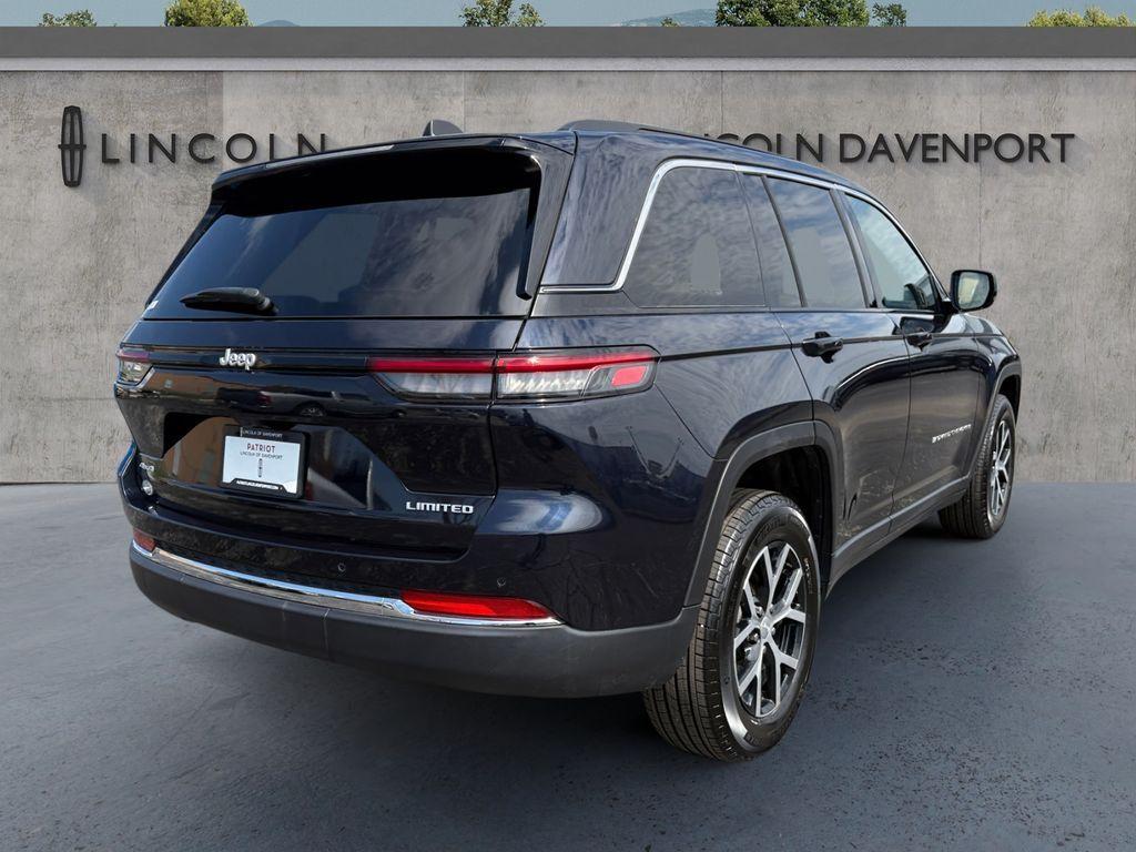 used 2024 Jeep Grand Cherokee car, priced at $39,615