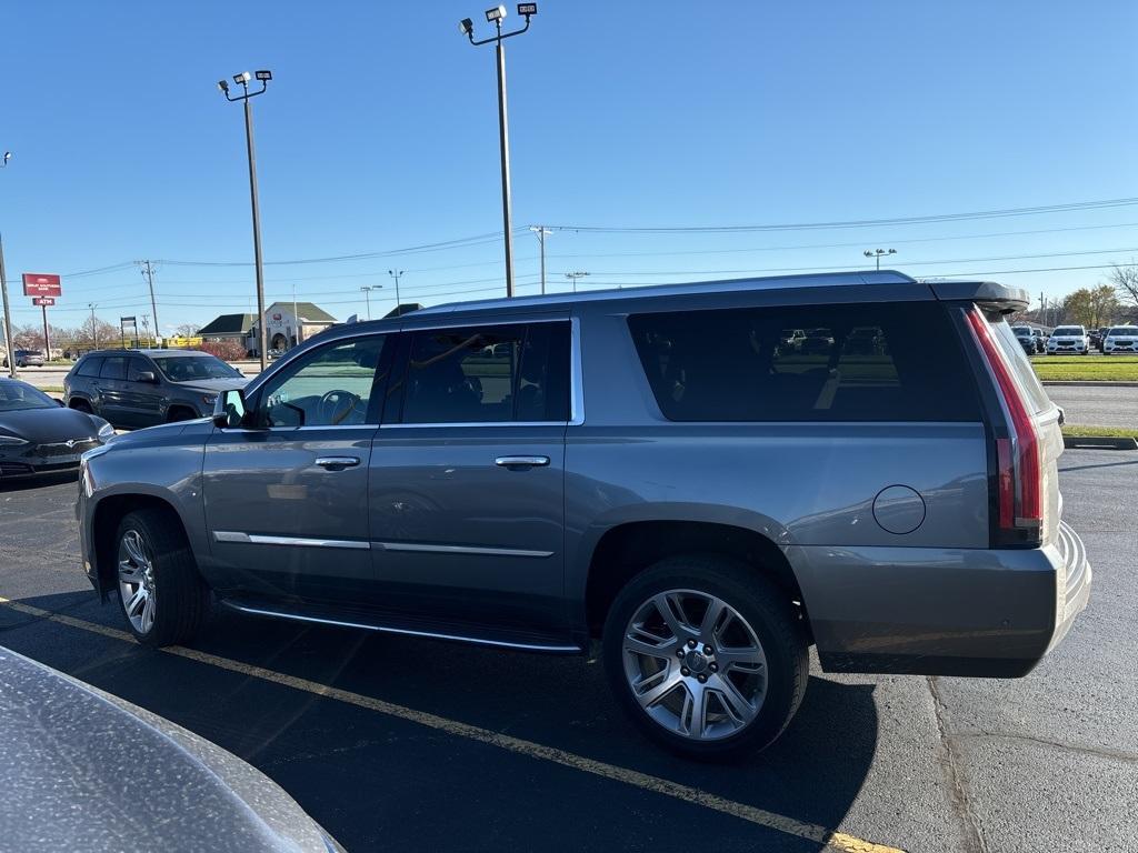 used 2019 Cadillac Escalade ESV car, priced at $32,687