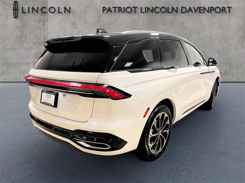 new 2025 Lincoln Nautilus car, priced at $63,355