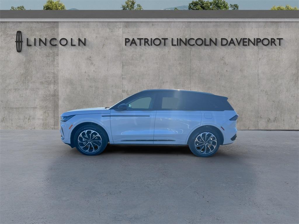 new 2025 Lincoln Nautilus car, priced at $65,455