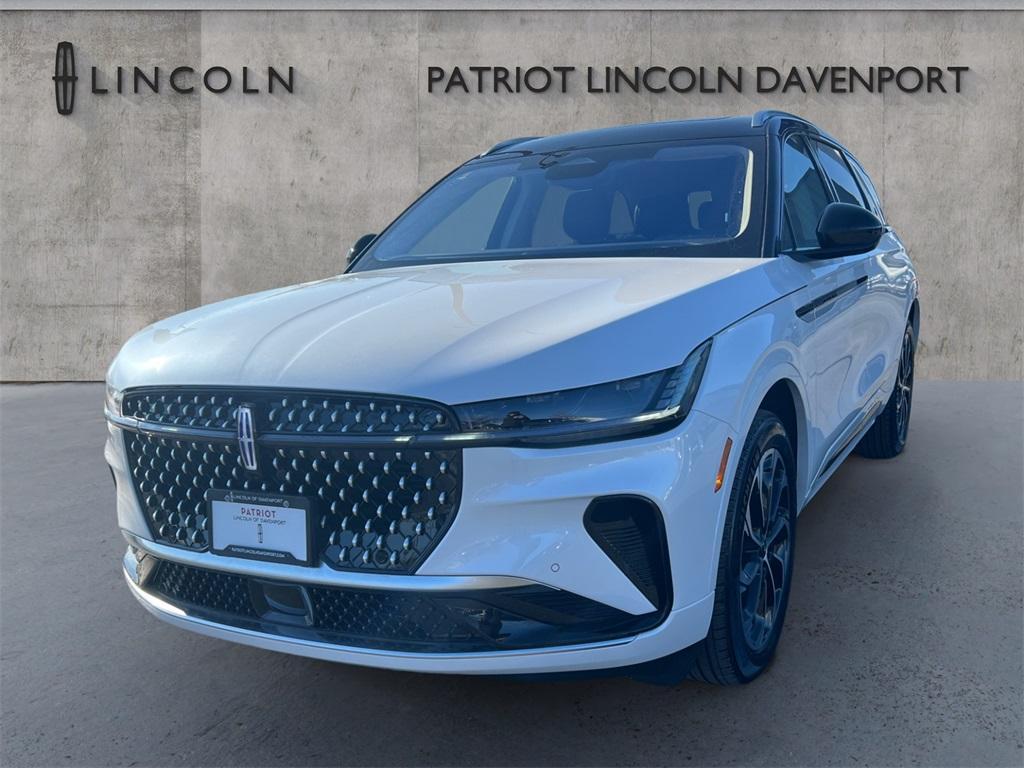 new 2025 Lincoln Nautilus car, priced at $65,455