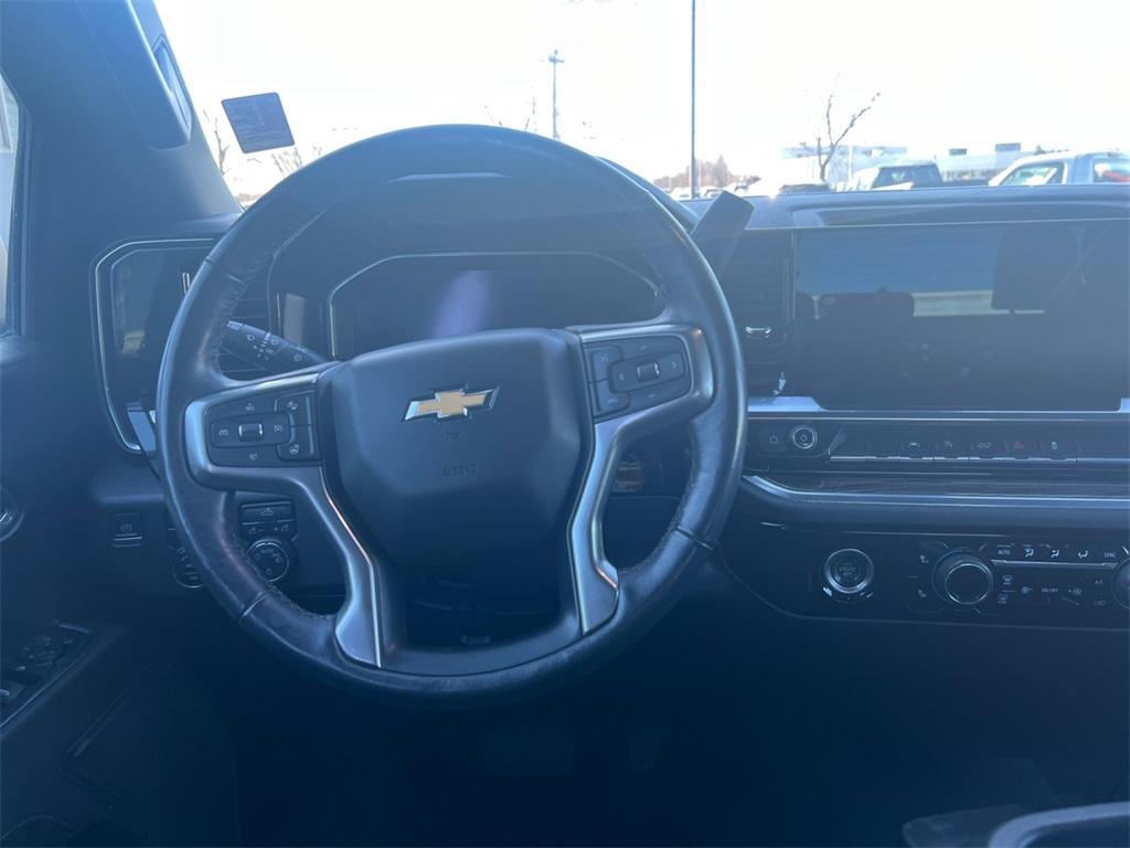 used 2022 Chevrolet Silverado 1500 car, priced at $35,560