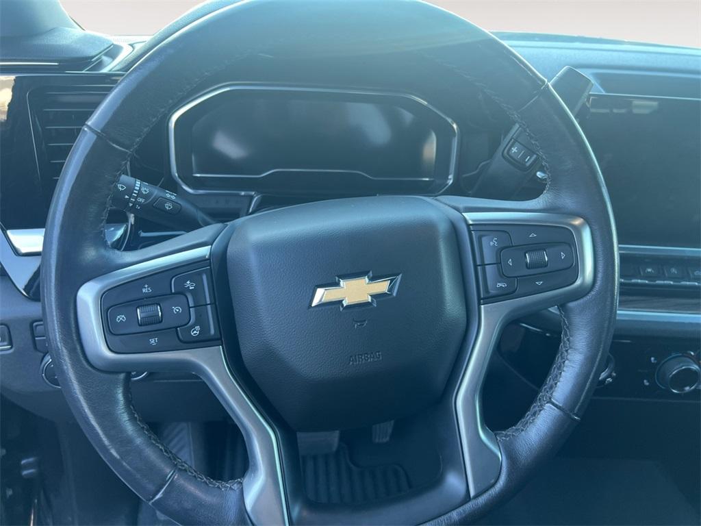 used 2022 Chevrolet Silverado 1500 car, priced at $35,560