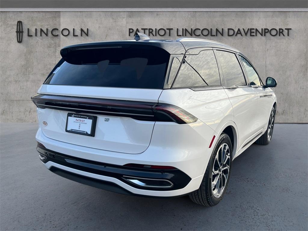 new 2025 Lincoln Nautilus car, priced at $65,455