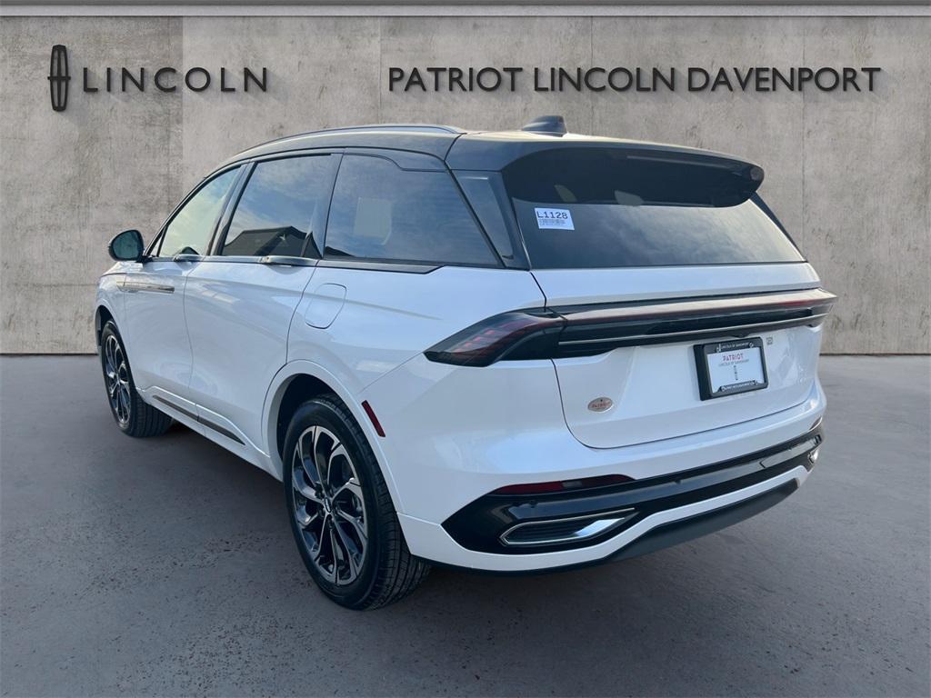 new 2025 Lincoln Nautilus car, priced at $65,455