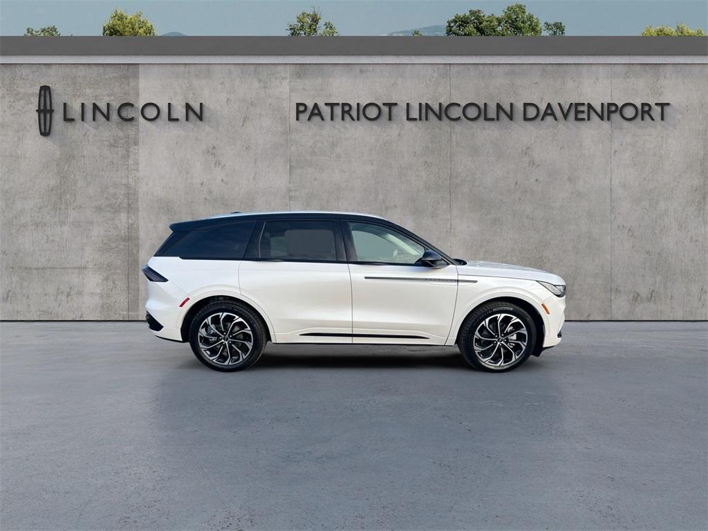 new 2025 Lincoln Nautilus car, priced at $65,455