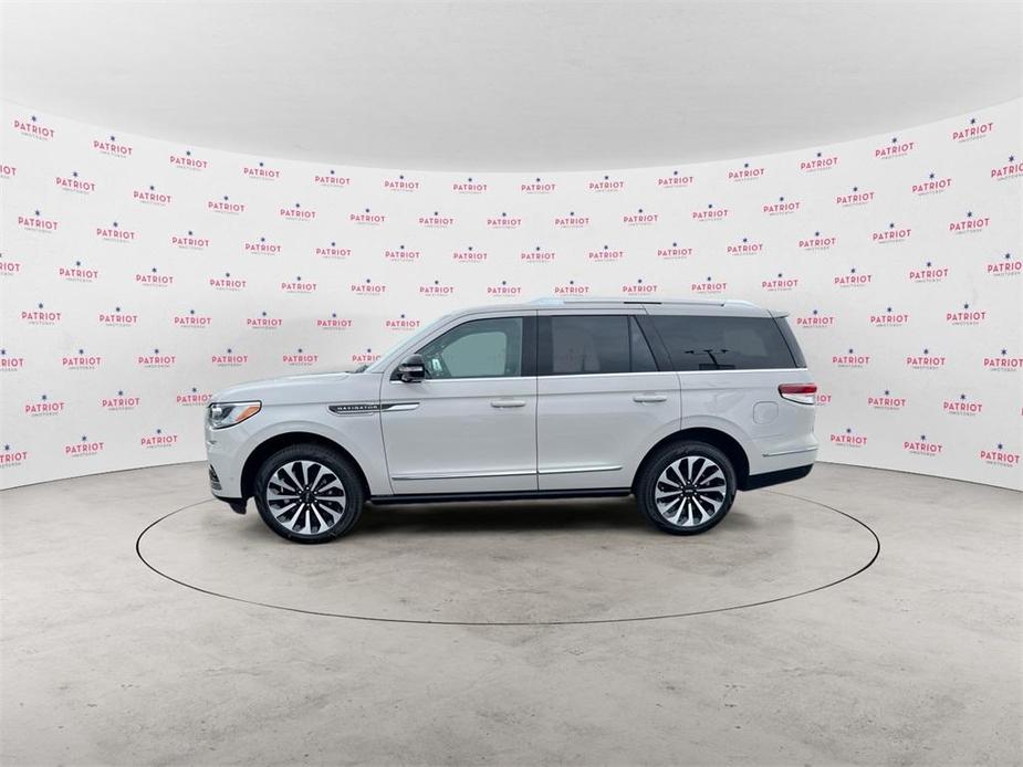 new 2024 Lincoln Navigator car, priced at $97,672