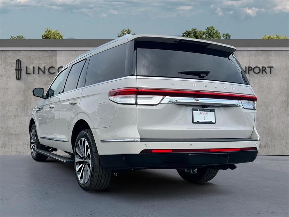 new 2024 Lincoln Navigator car, priced at $97,672