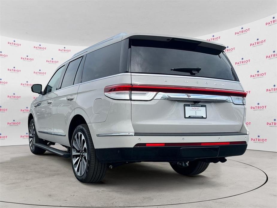 new 2024 Lincoln Navigator car, priced at $97,672