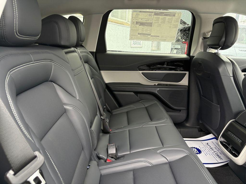 new 2025 Lincoln Nautilus car, priced at $55,134
