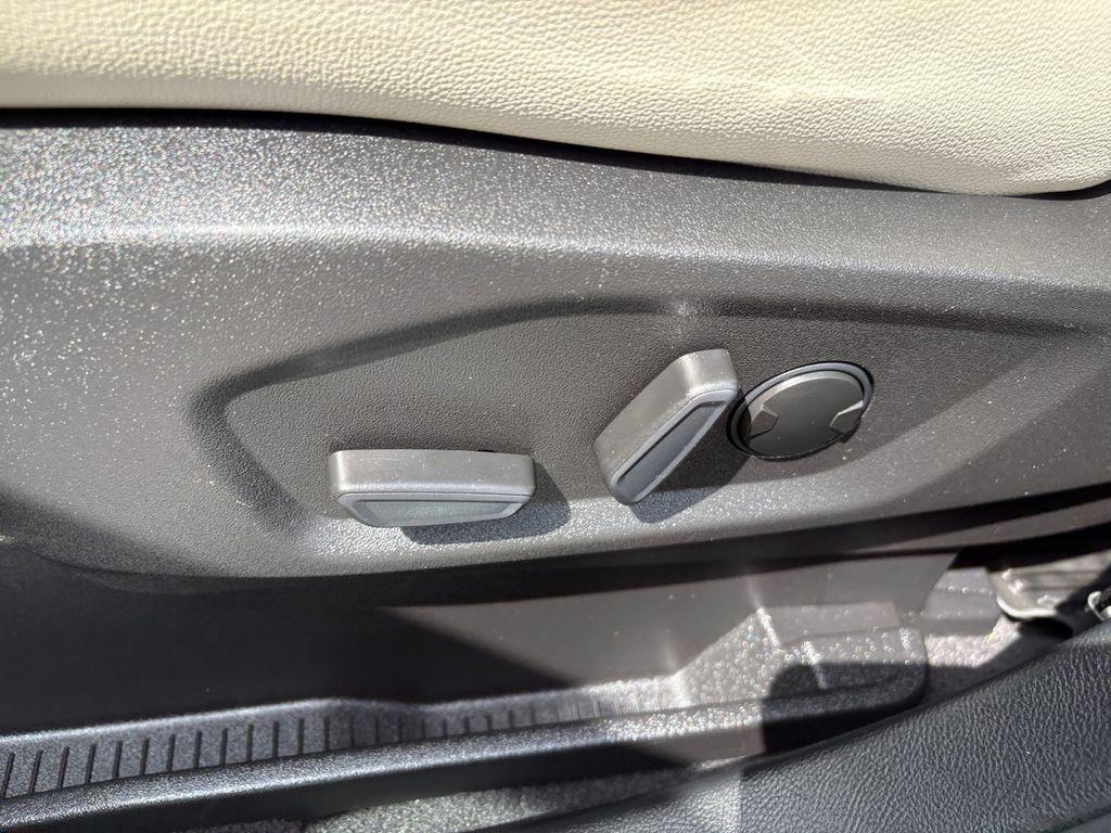 used 2023 Ford Edge car, priced at $31,988
