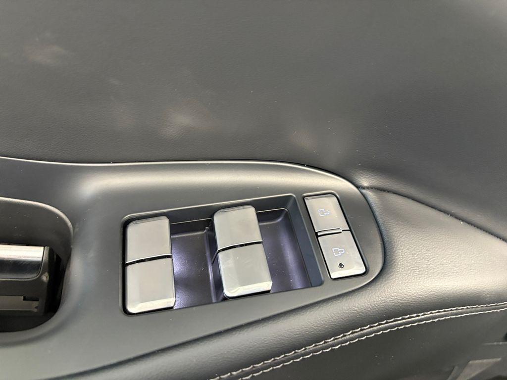 new 2025 Lincoln Navigator car, priced at $109,060