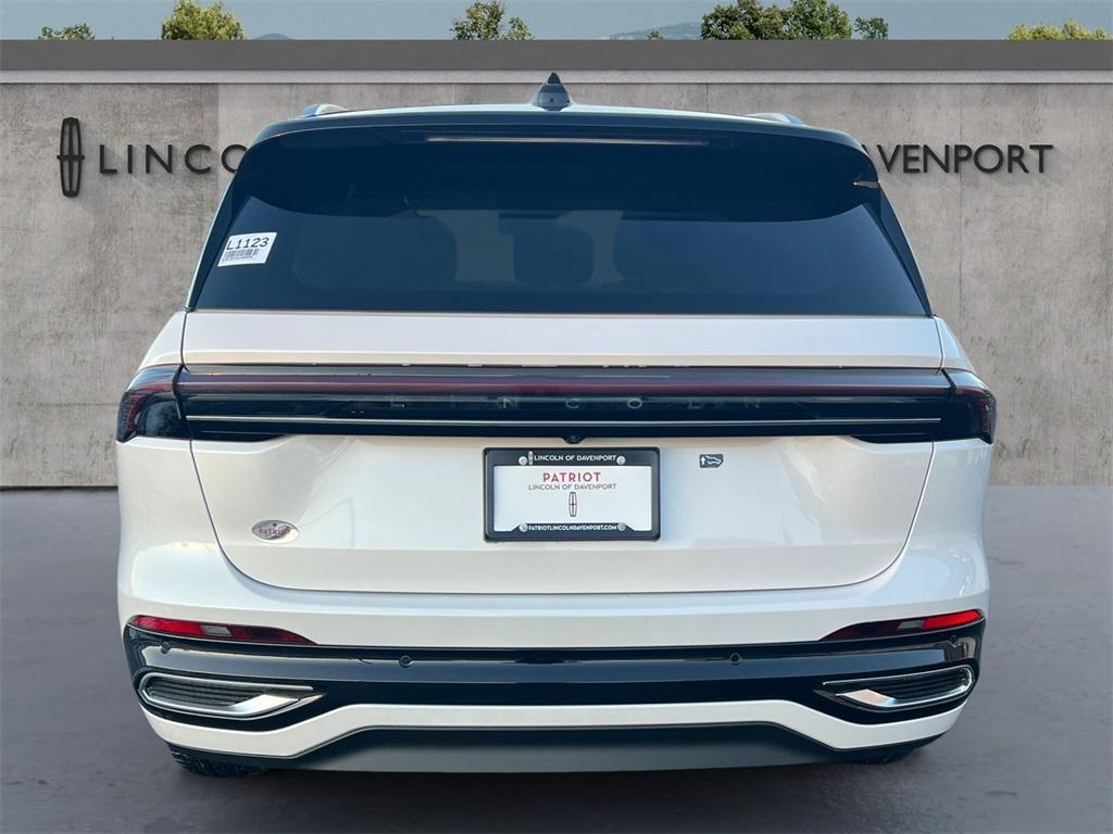 new 2025 Lincoln Nautilus car, priced at $65,455